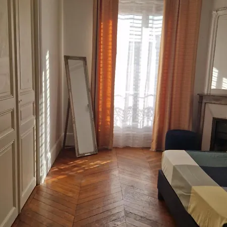 Cosy House Tour Eiffel * 파리